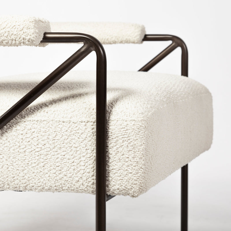 media image for Vicunya Upholstered Accent Chair Mercana Mer 69136 7 283