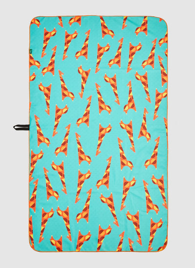 product image of giraffes mircofiber towel 1 515